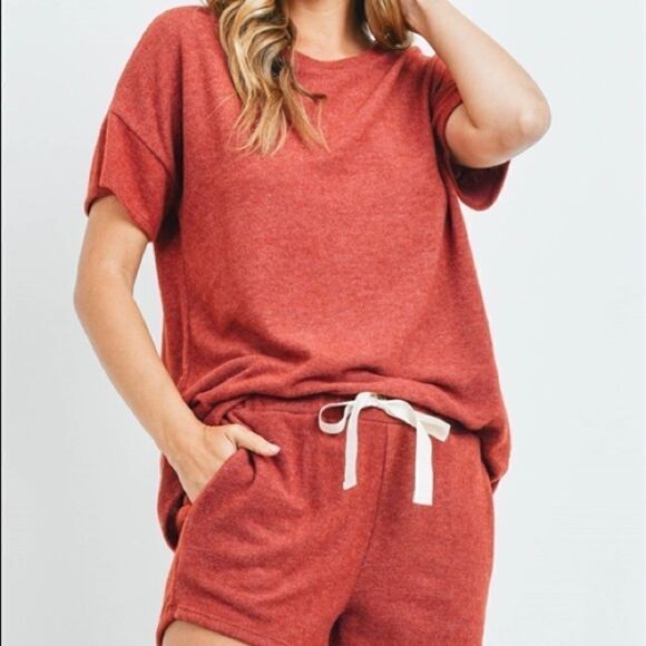 Brick Top And Shorts Lounge Set With Self Tie